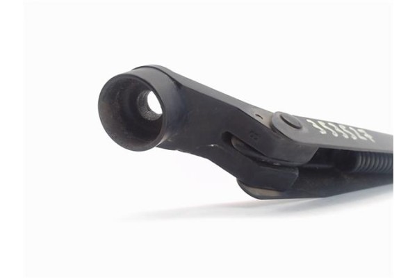 Recambio de brazo limpiaparabrisas delantero derecho para suzuki swift iii (sg) 1.3 referencia OEM IAM 3833062J00 3831062J00 