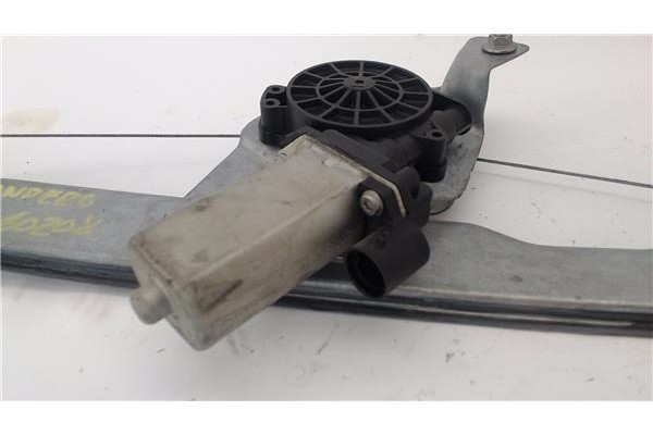 Recambio de mecanismo elevalunas delantero izquierdo para dacia sandero i 1.6 ambiance referencia OEM IAM 8200733826  