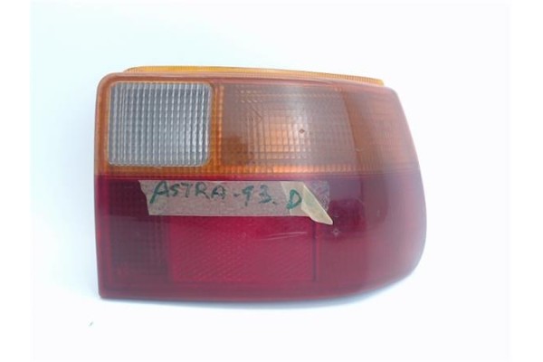 Recambio de piloto trasero derecho para opel astra f berlina referencia OEM IAM 394448  