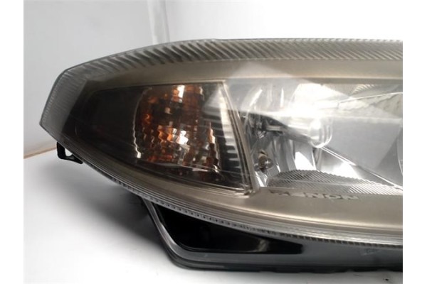 Recambio de faro delantero dcho para renault laguna ii grandtour (kg0) 1.9 dci (kg0g) referencia OEM IAM 8200006664  