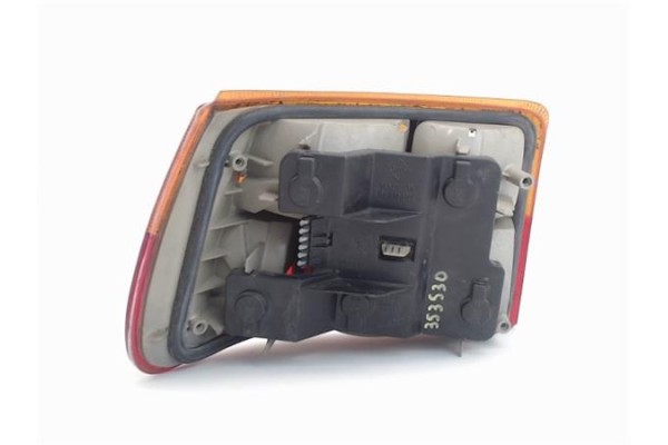 Recambio de piloto trasero derecho para opel astra f berlina referencia OEM IAM 394448  