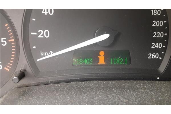 saab 9-3 berlina del año 2003