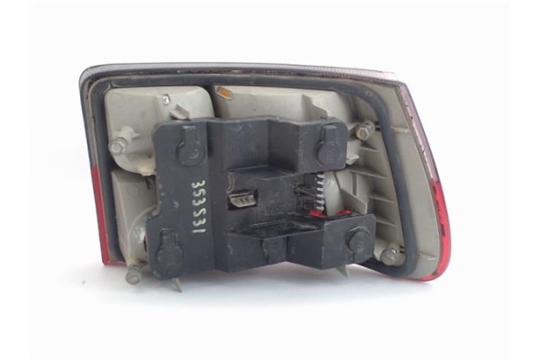 Recambio de piloto trasero izquierdo para opel astra f berlina referencia OEM IAM 394449 1223977 