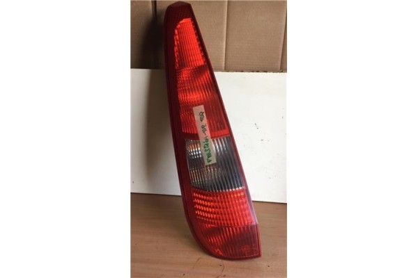 Recambio de piloto trasero izquierdo para ford fiesta (cbk)(2002) 1.4 newport [1,4 ltr. - 59 kw 16v cat] referencia OEM IAM 2S61