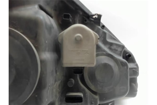 Recambio de faro delantero izquierdo para renault scenic ii (jm) 1.9 dci (jm12, jm0g) referencia OEM IAM 15811300  