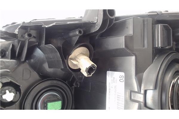 Recambio de faro delantero dcho para toyota auris (e15) 2.0 d-4d referencia OEM IAM 8113002470 8,113E+13 