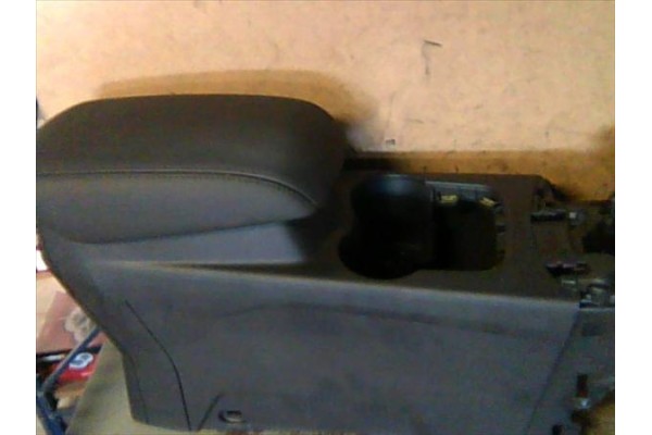 Recambio de consola para ford focus iii 1.6 tdci referencia OEM IAM SD0526102436801  
