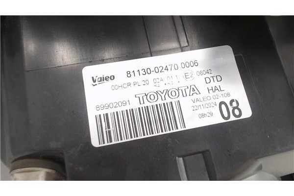 Recambio de faro delantero dcho para toyota auris (e15) 2.0 d-4d referencia OEM IAM 8113002470 8,113E+13 