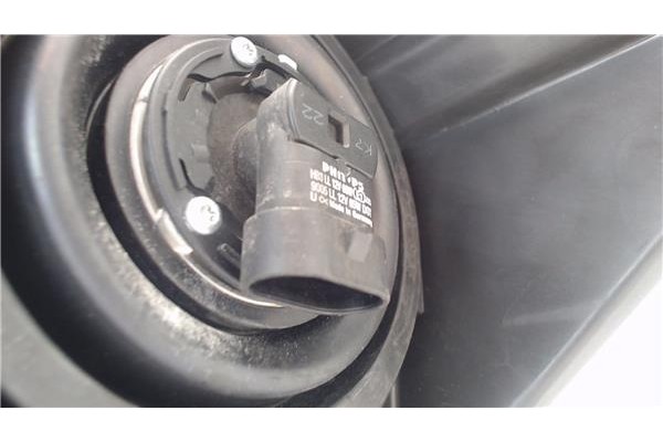 Recambio de faro delantero dcho para toyota auris (e15) 2.0 d-4d referencia OEM IAM 8113002470 8,113E+13 