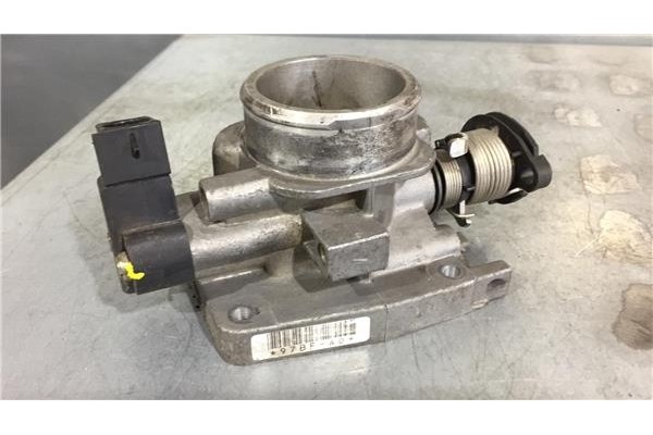 Recambio de caja mariposa aire para ford ka (ccq) 1.3 i referencia OEM IAM 97BFAD 861114 