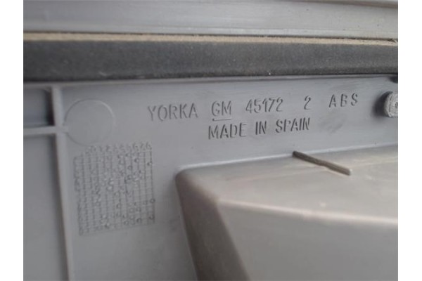 Recambio de piloto trasero izquierdo para opel calibra referencia OEM IAM 45172  