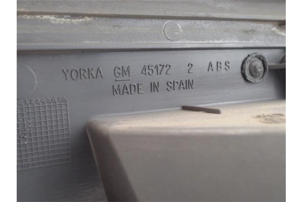 Recambio de piloto trasero izquierdo para opel calibra referencia OEM IAM 45172  