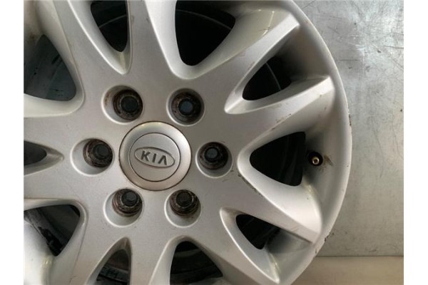 Recambio de llanta para kia carnival 2.9 crdi referencia OEM IAM 529104D250  