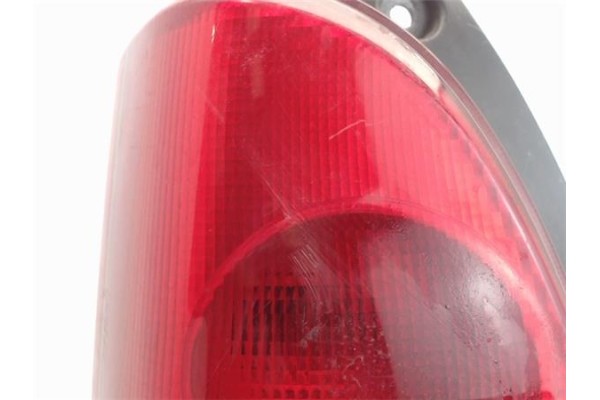 Recambio de piloto trasero izquierdo para opel agila referencia OEM IAM 09204255  