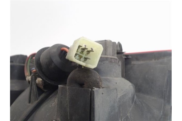 Recambio de piloto trasero izquierdo para opel agila referencia OEM IAM 09204255  