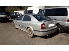 skoda octavia berlina (1u2) del año 2001