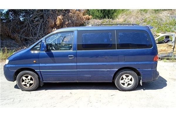 hyundai h-1 furgón del año 2001