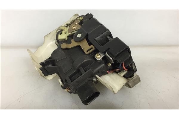 Recambio de cierre electromagnetico delantero derecho para volkswagen passat berlina (3b3)(2000) 1.9 tdi referencia OEM IAM   