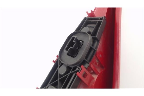 Recambio de piloto trasero derecho para citroen c3 1.1 i referencia OEM IAM 6351Q3  