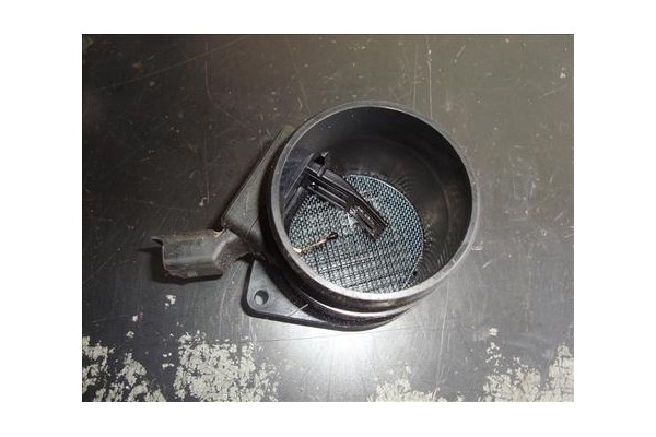 Recambio de caudalimetro para citroen xantia berlina 2.0 hdi 109 referencia OEM IAM 9629471080 5WK9621 