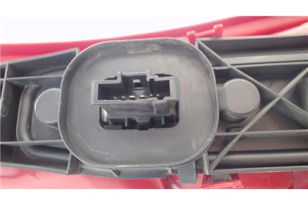 Recambio de piloto trasero derecho para citroen c3 1.1 i referencia OEM IAM 6351Q3  