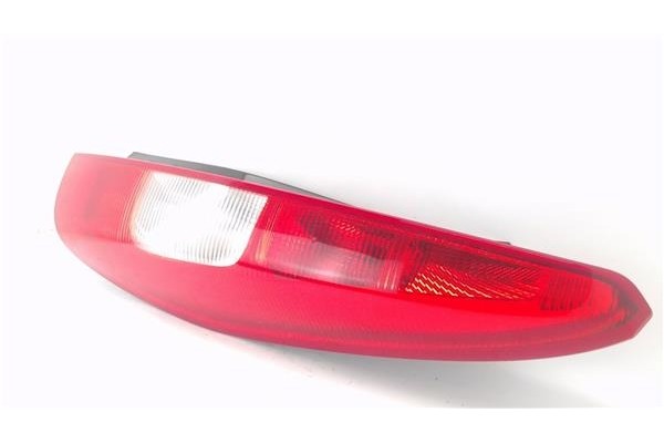 Recambio de piloto trasero derecho para mitsubishi colt cz3 berl. 5 (z30a) 1.5 di-d inform referencia OEM IAM 8330A328  