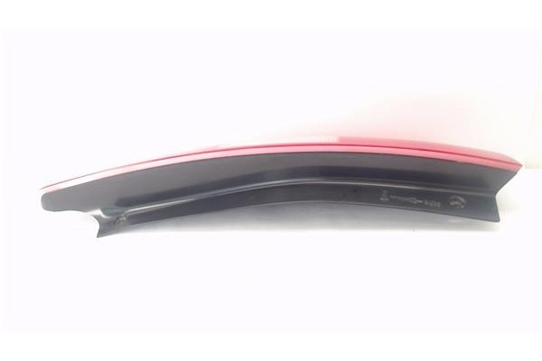 Recambio de piloto trasero derecho para mitsubishi colt cz3 berl. 5 (z30a) 1.5 di-d inform referencia OEM IAM 8330A328  