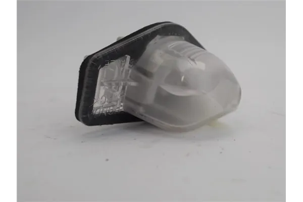 Recambio de piloto matricula trasero derecho para honda jazz (gd1/5) 1.4 referencia OEM IAM HD3204350  