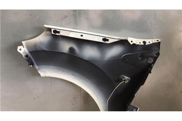 Recambio de aleta delantero derecha para renault twingo ii 1.2 authentique referencia OEM IAM 631000558R RN3063013 7701477874 , 