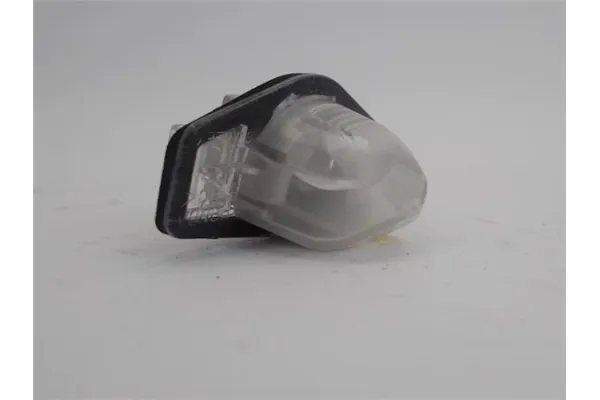 Recambio de piloto matricula trasero izquierdo para honda jazz (gd1/5) 1.4 referencia OEM IAM HD3204351  