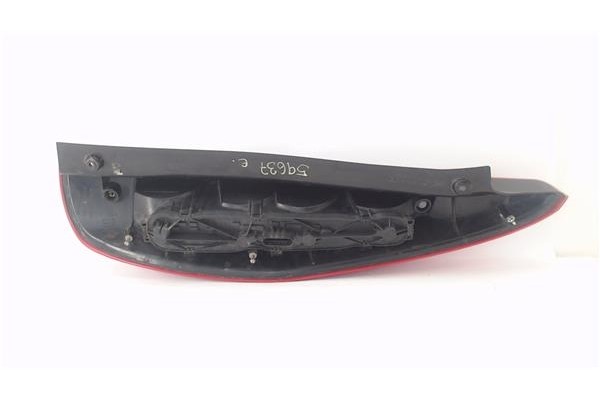 Recambio de piloto trasero izquierdo para mitsubishi colt cz3 berl. 5 (z30a) 1.5 di-d inform referencia OEM IAM 8330A327  