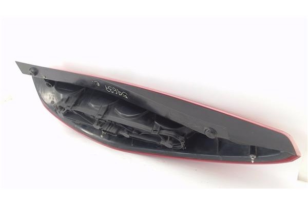 Recambio de piloto trasero izquierdo para mitsubishi colt cz3 berl. 5 (z30a) 1.5 di-d inform referencia OEM IAM 8330A327  