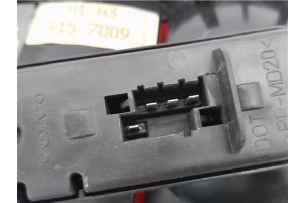 Recambio de piloto porton trasero derecho para volvo s70 berlina 2.5 2.4 / 2.5 (121kw / 125kw) referencia OEM IAM 9157009  