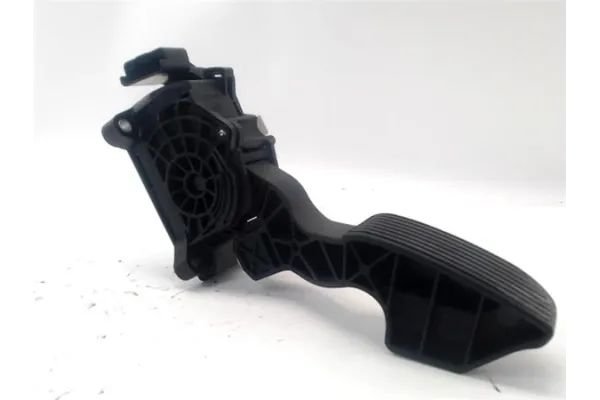 Recambio de pedal acelerador para citroen c1 1.2 feel referencia OEM IAM B000762180  