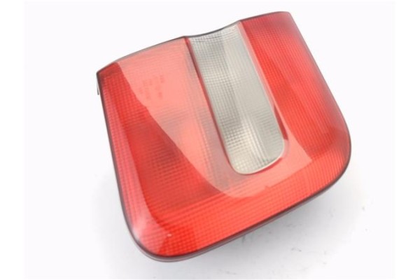 Recambio de piloto porton trasero izquierdo para volvo s70 berlina 2.5 2.4 / 2.5 (121kw / 125kw) referencia OEM IAM 9157008  