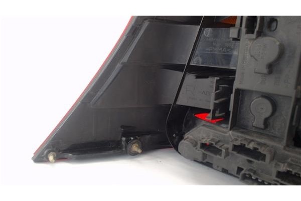 Recambio de piloto trasero derecho para volkswagen golf iv berlina (1j1) 1.9 tdi referencia OEM IAM 1J6945096BB 1J6945257 