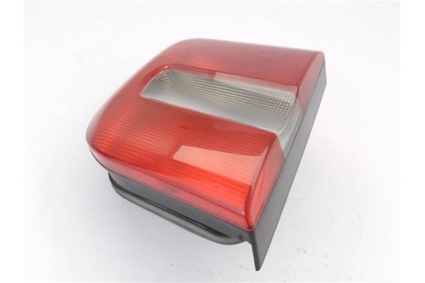 Recambio de piloto porton trasero izquierdo para volvo s70 berlina 2.5 2.4 / 2.5 (121kw / 125kw) referencia OEM IAM 9157008  