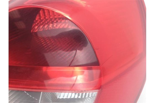 Recambio de piloto trasero derecho para renault clio iii referencia OEM IAM 8200459960  