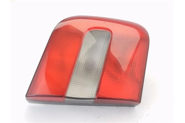 Recambio de piloto porton trasero izquierdo para volvo s70 berlina 2.5 2.4 / 2.5 (121kw / 125kw) referencia OEM IAM 9157008  