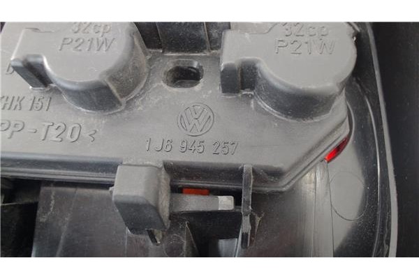 Recambio de piloto trasero derecho para volkswagen golf iv berlina (1j1) 1.9 tdi referencia OEM IAM 1J6945096BB 1J6945257 