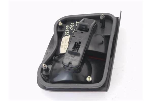 Recambio de piloto porton trasero izquierdo para volvo s70 berlina 2.5 2.4 / 2.5 (121kw / 125kw) referencia OEM IAM 9157008  