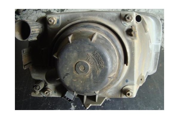 Recambio de faro delantero izquierdo para renault super 5 (b/c40_) 1.1 referencia OEM IAM 7701030635  
