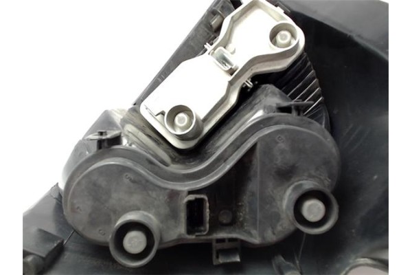 Recambio de piloto trasero izquierdo para renault megane ii berlina 5p referencia OEM IAM 8200073236 89398082 7700428054 , RENAU