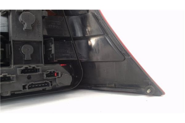 Recambio de piloto trasero izquierdo para volkswagen golf iv berlina (1j1) 1.9 tdi referencia OEM IAM 1J6945095BA 1J6945257 