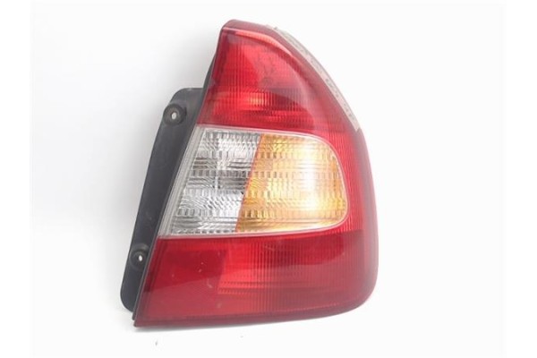 Recambio de piloto trasero derecho para hyundai accent (lc) referencia OEM IAM 9240125020  