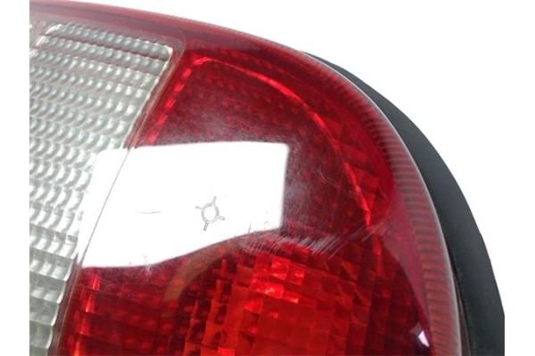 Recambio de piloto trasero derecho para opel vectra b berlina referencia OEM IAM 90585003 5420000 