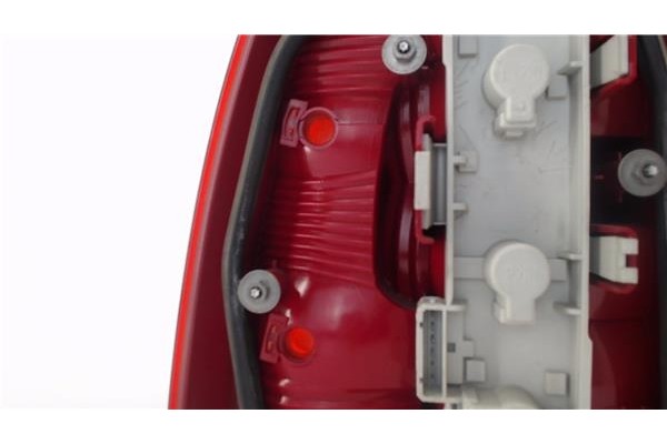 Recambio de piloto trasero derecho para skoda octavia berlina (1z3) 1.9 tdi referencia OEM IAM 1Z9945112B 1Z5945112A 