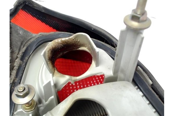 Recambio de piloto trasero derecho para opel vectra b berlina referencia OEM IAM 90585003 5420000 