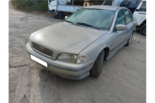 VOLVO S40 BERLINA