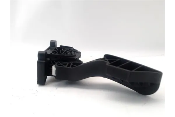 Recambio de pedal acelerador para citroen c1 1.2 feel referencia OEM IAM B000762180  